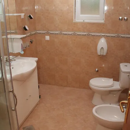 Apartment By The Sea - 3098 Rogoznica (Sibenik-Knin)