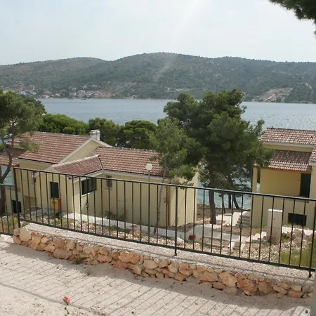 By The Sea - 3098 Apartment Rogoznica (Sibenik-Knin)